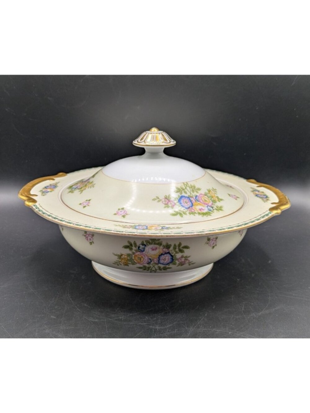 Meito China Round Covered Vegetable Serving Bowl Atwater Floral Gold Gilt 10"